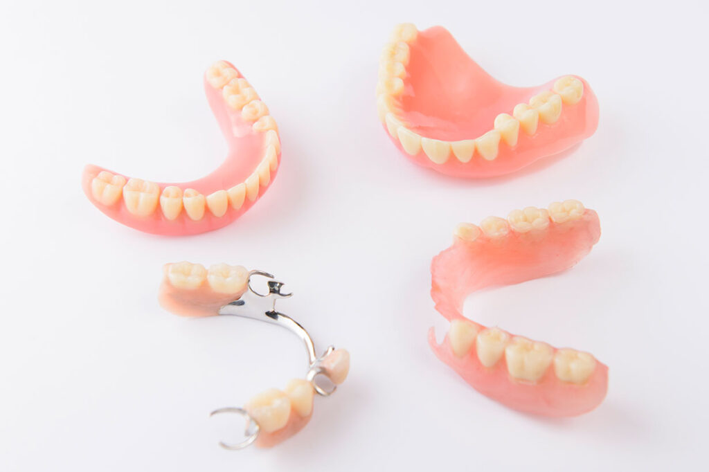 Full vs Partial Dentures: What's the Difference? | Toronto Guide